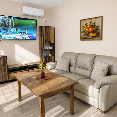 гер дан Apartment Lowetsch